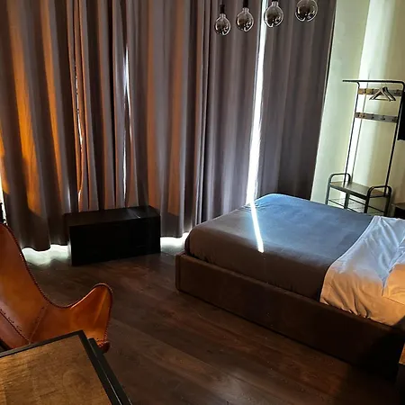 Lame & Comfy 3* Bologna